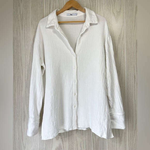 Because Of Alice Women's White Top Size L EUC - Picture 4 of 4